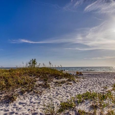 The New Hotel Collection Beachfront Clearwater Beach Exterior photo